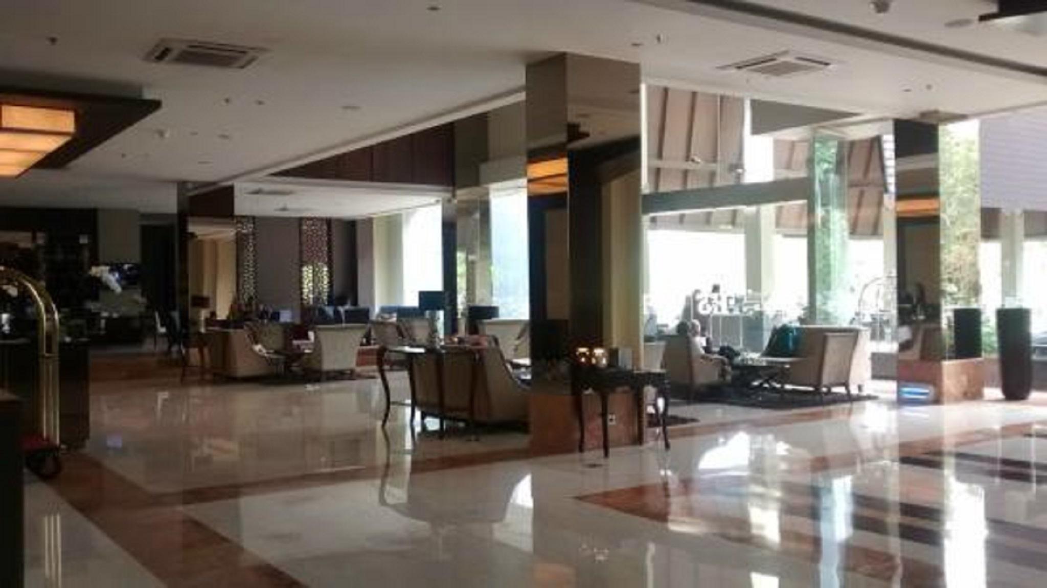 Santika Taman Mini Indonesia Indah Hotel