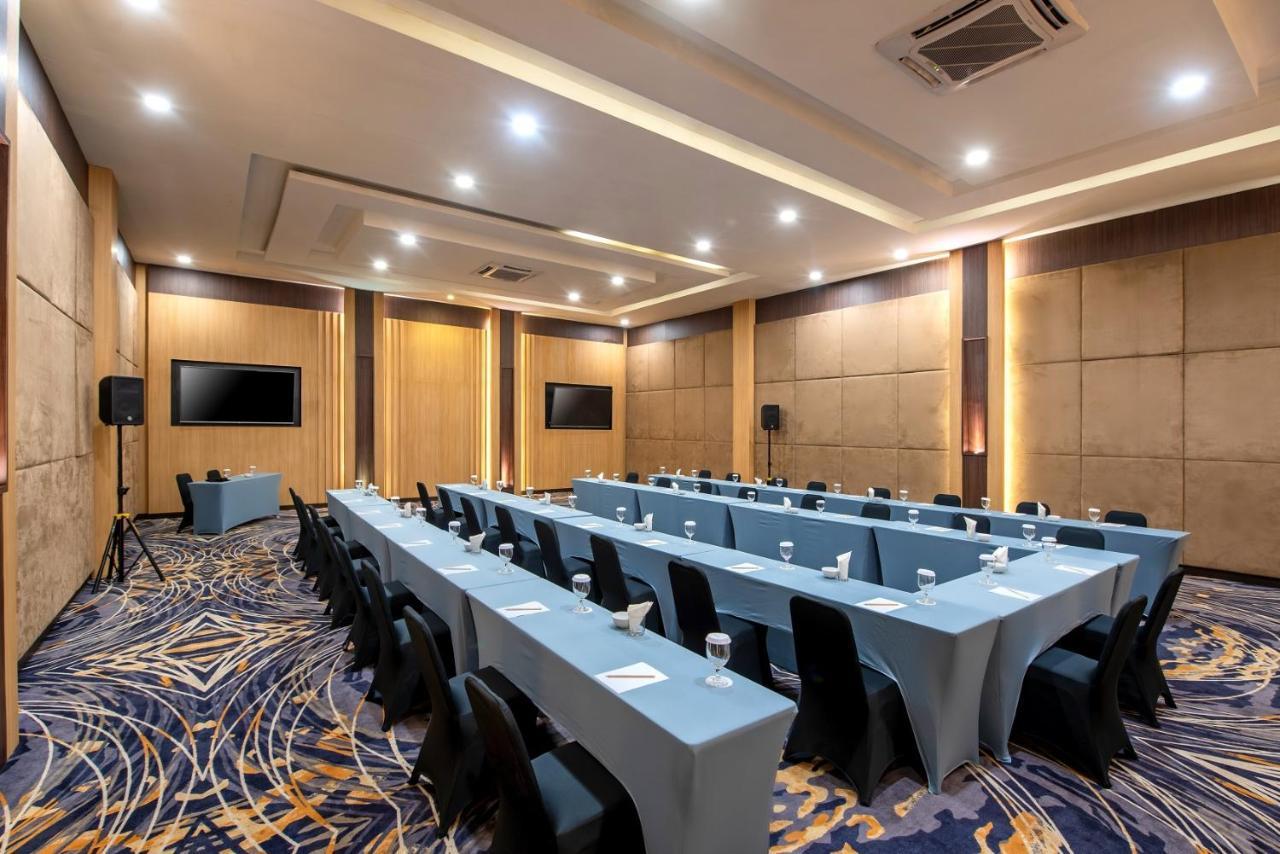 Santika Taman Mini Indonesia Indah Hotel Jakarta