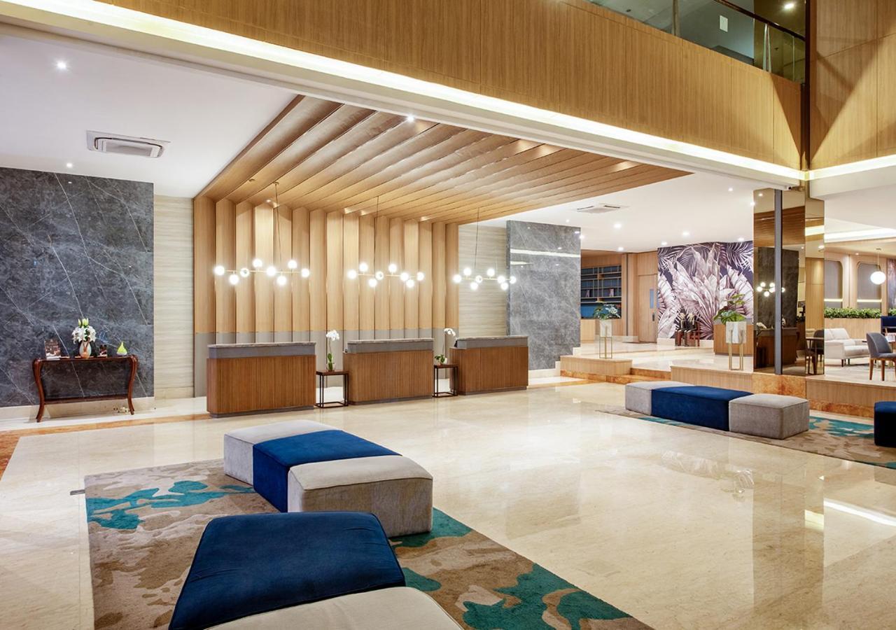 Hotel Santika Taman Mini Indonesia Indah
