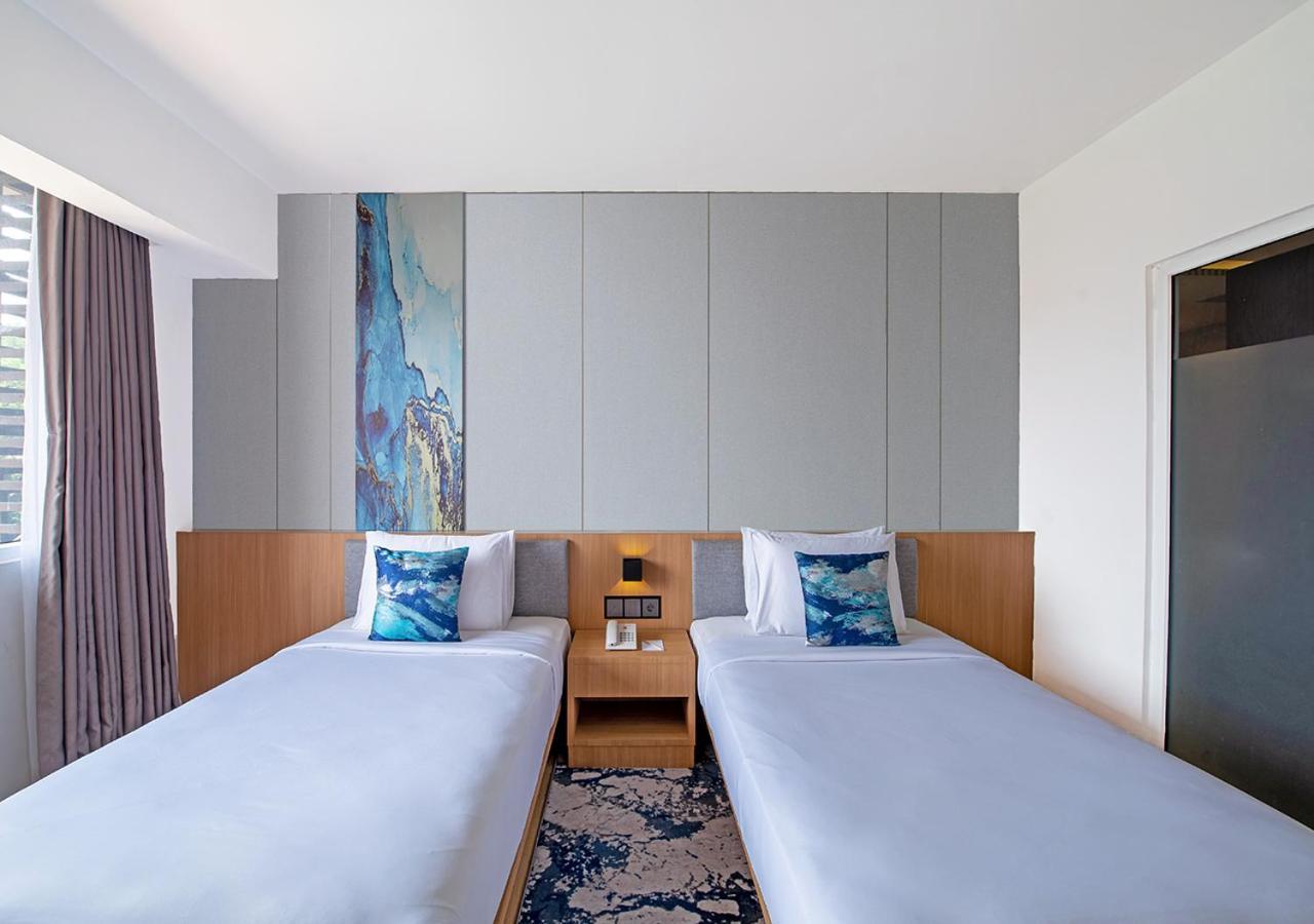 Santika Taman Mini Indonesia Indah Hotel 4*