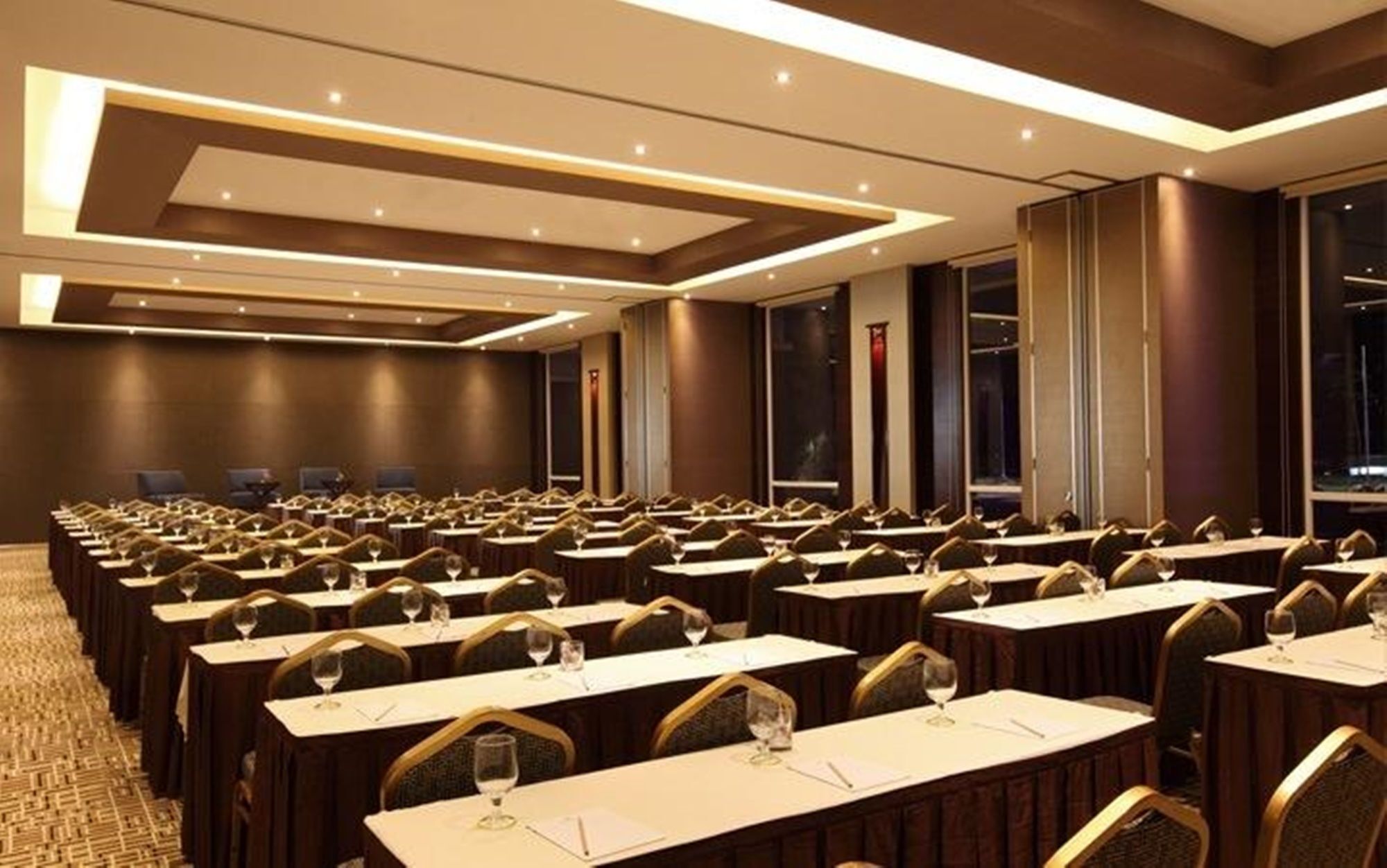 Hotel Santika Taman Mini Indonesia Indah